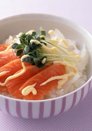 サーモン玉ねぎのすし丼-レシピのメイン写真