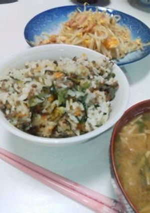 冷やご飯で混ぜご飯☆小松菜と合い挽き肉-レシピのメイン写真