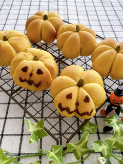 ハロウィン☆かぼちゃパン-レシピのメイン写真
