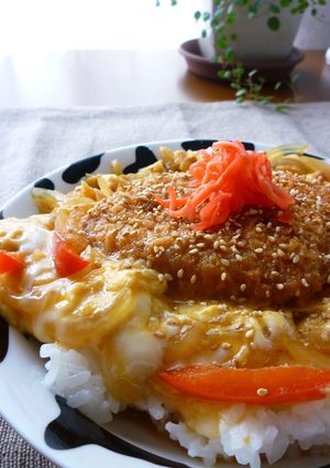 クイック♫コロッケの卵とじ♥丼ぶり-レシピのメイン写真