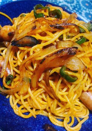 お昼ごはんはシャキシャキ大量ピーマンナポリタン！-レシピのメイン写真