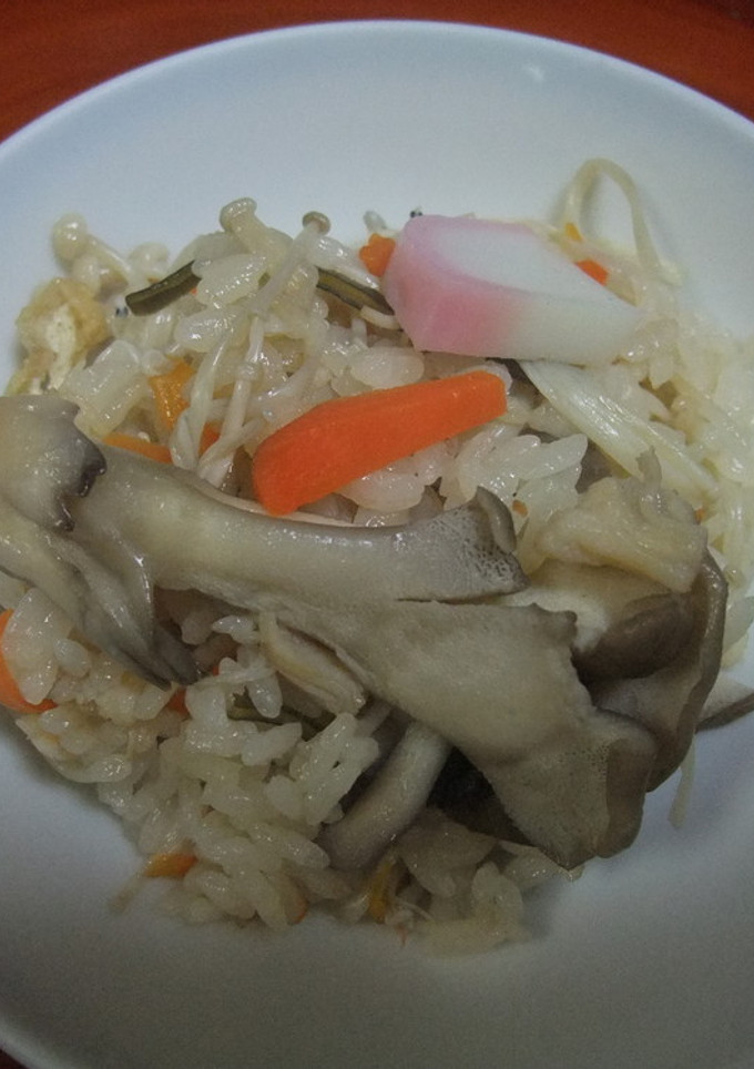 旨みぎっしり！きのこたっぷり炊き込みご飯-レシピのメイン写真