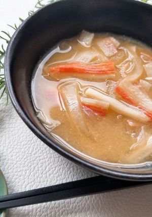カニの味噌汁！？いえいえカニ風味味噌汁-レシピのメイン写真