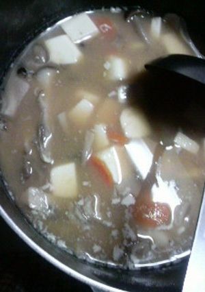 きのこと豆腐と人参のお味噌汁-レシピのメイン写真