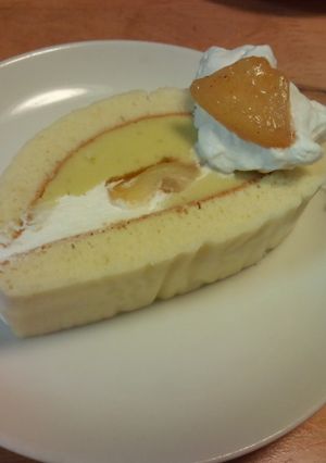 りんごとおいものロールケーキ-レシピのメイン写真