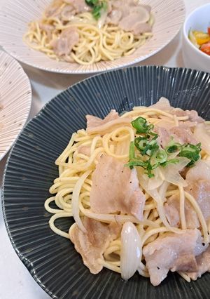 塩レモン豚カルビ焼そば☆ガツンとサッパリ-レシピのメイン写真