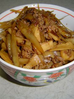 ご飯に会う牛肉とごぼうにエリンギ炒煮-レシピのメイン写真