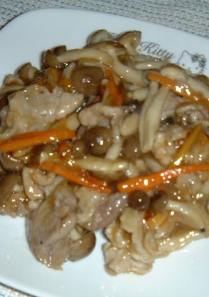 豚肉としめじの醤油・オリーブオイル炒め-レシピのメイン写真