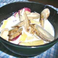 รูปของ さつまいもとごぼうの豆乳スープ