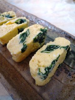 お弁当に♪フワフワわかめ卵焼き-レシピのメイン写真