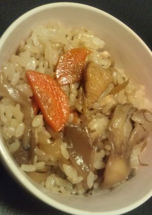 秋きのこでレモンしょうゆバターの混ぜご飯-レシピのメイン写真