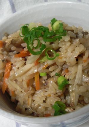 焼き秋刀魚の炊きこみごはん♪-レシピのメイン写真
