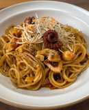 タコと食べるラー油のピリ辛パスタ