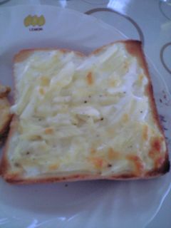 簡単朝食!ポテトグラタンパン-レシピのメイン写真