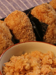 ツナの炊き込みご飯で、アレンジおにぎり!-レシピのメイン写真