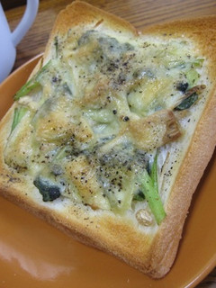 朝☆小松菜きのこのコンソメチーズトースト-レシピのメイン写真