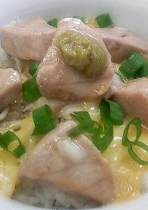 乗せてチン!するだけ 簡単マグロチーズ丼-レシピのメイン写真