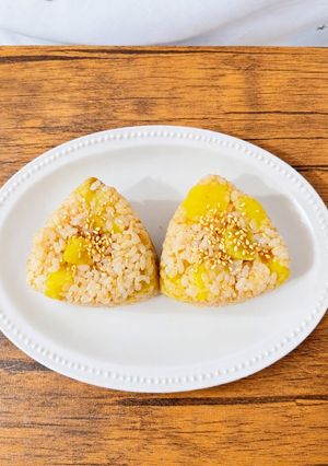 おにぎり☆焼き芋＆白ごま♪-レシピのメイン写真