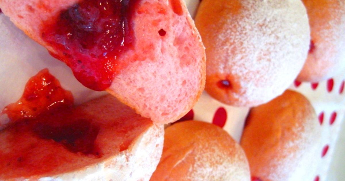 ダブルでいちごミルクパン♪ジャムパン by ぷーこさん 【クックパッド