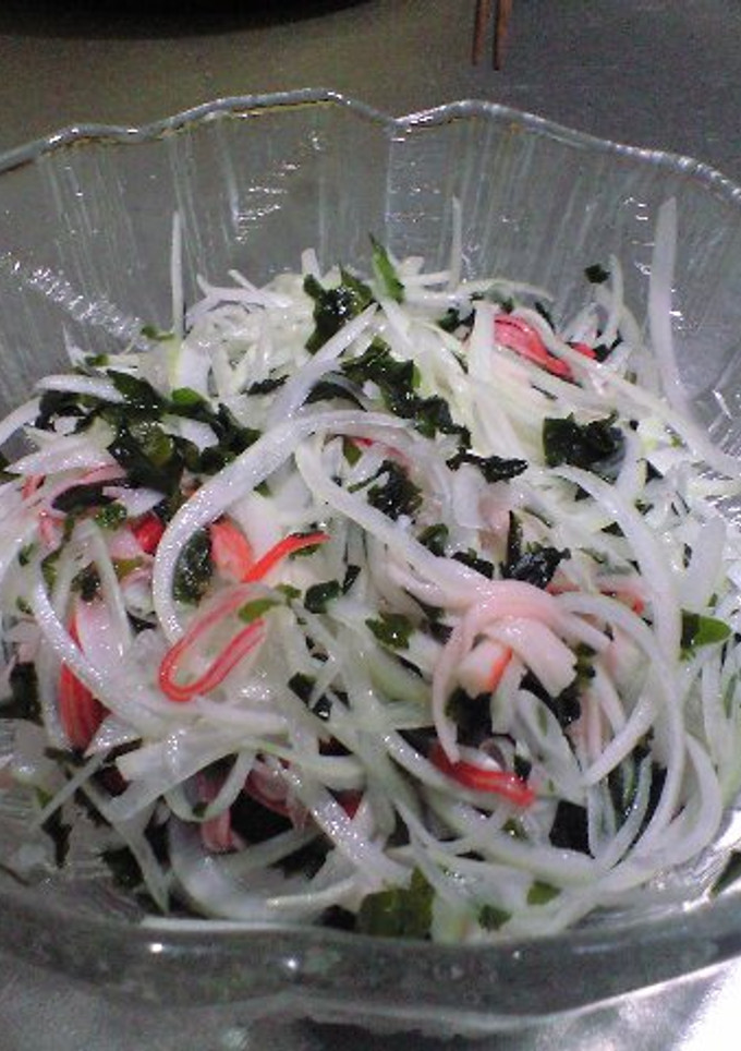 簡単　たまねぎとわかめの酢の物-レシピのメイン写真