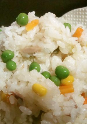 炊飯器任せ！包丁いらずピラフ？！-レシピのメイン写真