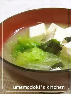 意外?★レタスで味噌汁-レシピのメイン写真