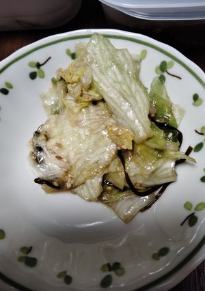 ごまたっぷりレタスの塩昆布和え-レシピのメイン写真