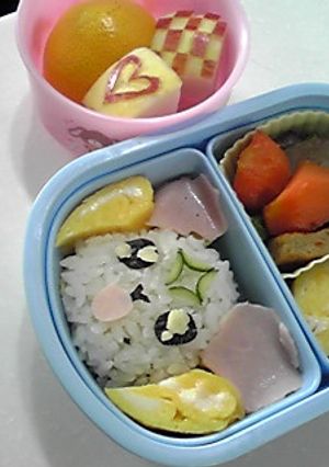 デコ弁☆プリキュアシフォン＆飾りりんご♪-レシピのメイン写真