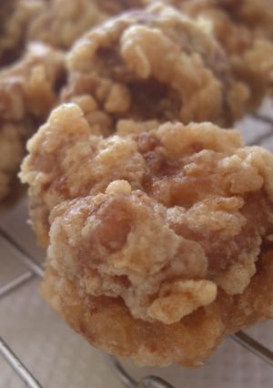 フワサク衣の秘密はメレンゲ！鶏のから揚げ-レシピのメイン写真