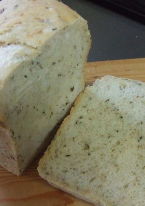 セロリの葉でフランス食パン(HB)-レシピのメイン写真