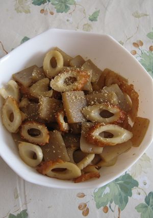 こんにゃくと竹輪の炒め物-レシピのメイン写真
