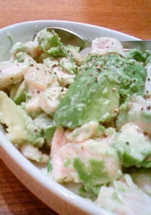 アボカドととりむね肉のcafeサラダ-レシピのメイン写真