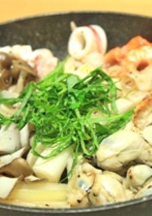 うまみたっぷり海鮮のフライパン蒸し☆-レシピのメイン写真