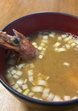 殻まで活用！赤エビの濃厚極上えび出汁味噌汁-レシピのメイン写真