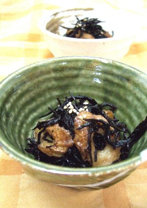ご飯のおともに♪ちくわとひじきの旨煮-レシピのメイン写真
