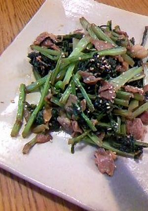かぶの葉と豚肉のごま炒め-レシピのメイン写真