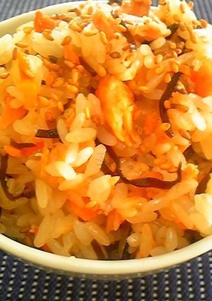 簡単！鮭フレークと塩昆布のおこわ 炊飯器-レシピのメイン写真