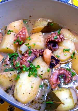 タコとジャガイモの煮込み　～スペイン風～-レシピのメイン写真