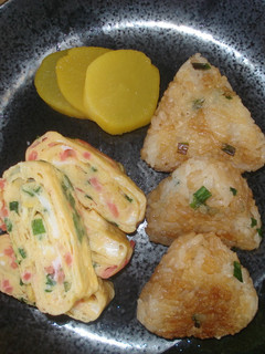ねぎ玉子焼と焼きおにぎり-レシピのメイン写真