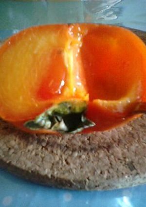 完熟♪熟れすぎた柿の上手な食べ方 by ジョビ 【クックパッド】 簡単おいしいみんなのレシピが392万品