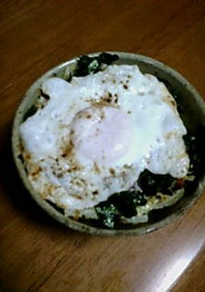 朝食に・マヨじゃが目玉丼♪-レシピのメイン写真