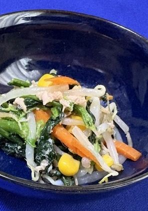 ほうれん草の五色和え【柏市学校給食】-レシピのメイン写真