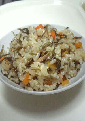 簡単♪ツナとにんじんの炊き込みご飯-レシピのメイン写真
