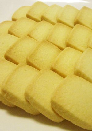 材料３つのさくさくバタークッキー♪-レシピのメイン写真