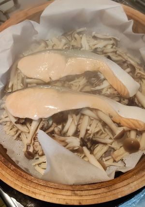 鮭ときのこのしょうゆ蒸籠蒸し-レシピのメイン写真