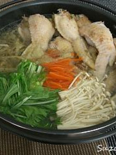 昆布茶で鶏手羽先のコラーゲン鍋-レシピのメイン写真