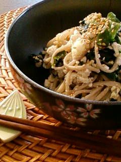 チーズでコクうま☆蕎麦とわかめの白和え-レシピのメイン写真
