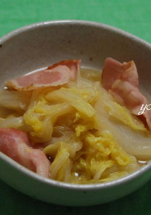 母の味♪白菜とベーコンのコンソメ煮込み-レシピのメイン写真