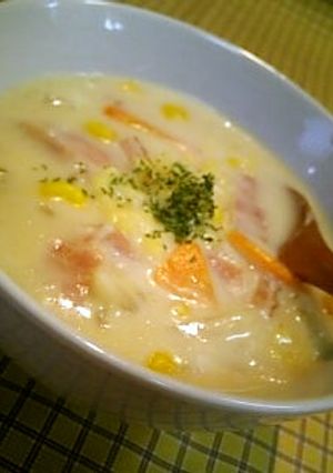 白菜とクリームコーンのシチュー-レシピのメイン写真