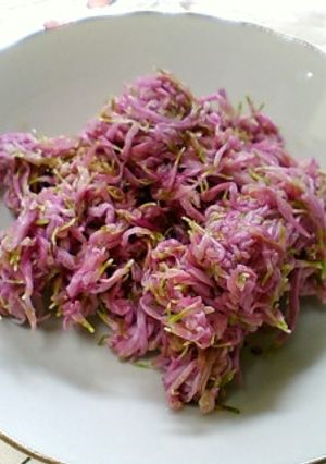 菊の花を食べましょう♪秋の簡単お浸し♪-レシピのメイン写真